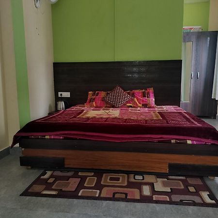 Tree Valley Homestay Chail Eksteriør bilde