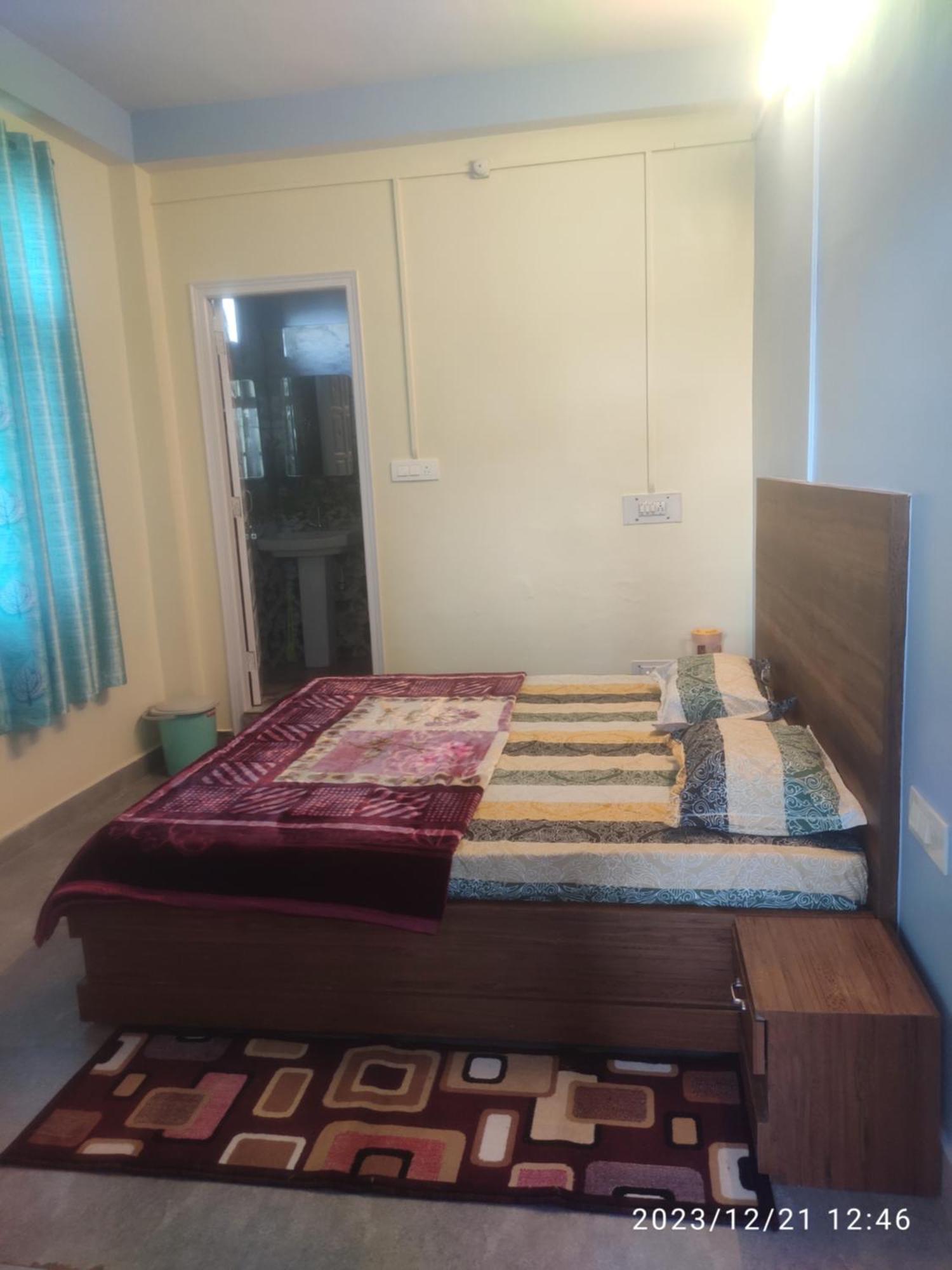 Tree Valley Homestay Chail Eksteriør bilde