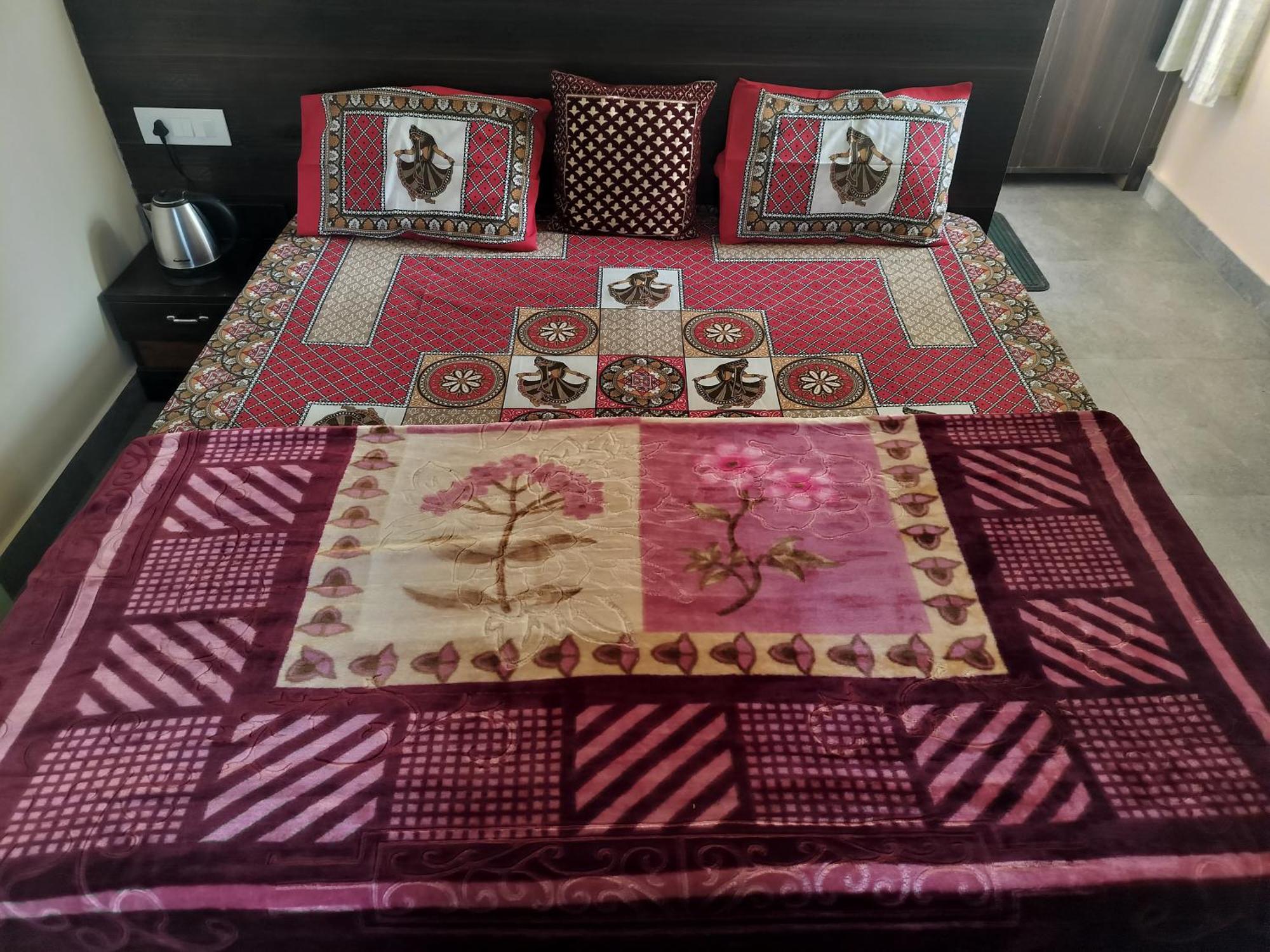 Tree Valley Homestay Chail Eksteriør bilde