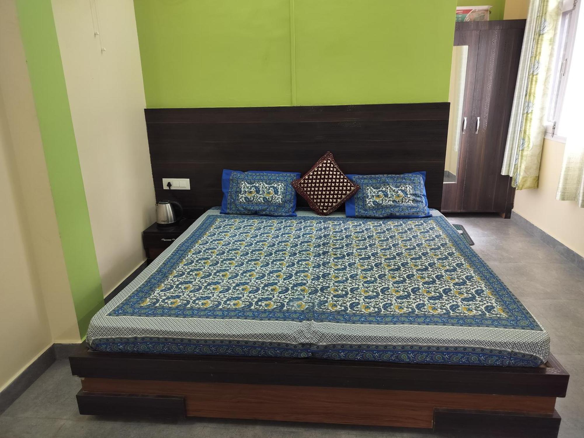 Tree Valley Homestay Chail Eksteriør bilde